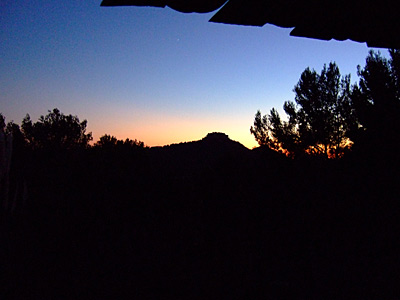 Ferienhaus Mas de Suspiron - Abendstimmung mit Mt. Paon