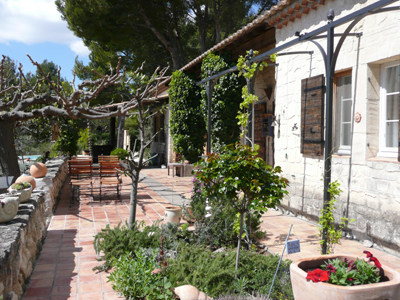 Terrasse mit Pergola